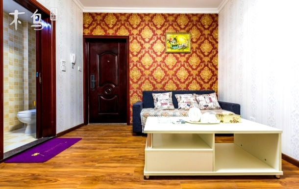 锦里红牌楼站温馨小屋二室