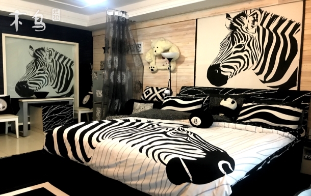 大连金石滩家庭房黑白经典高档公寓 可做饭