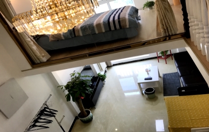 长阳地铁站熙悦汇小区以摩托车为主题的公寓 整租